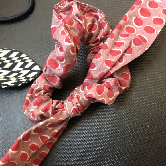 BUNDLE OF HAIR TIES - Picture 5 of 5